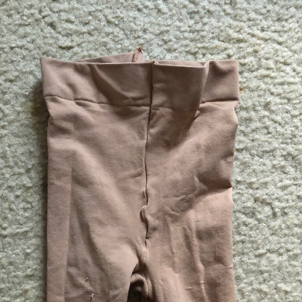 Nude tights